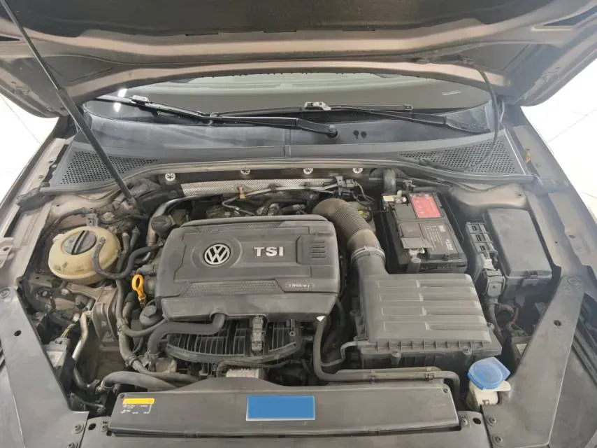 2018 Volkswagen Magotan 1.8T 180HP L4 7DCT,autocango,china used car exporter,china ev exporter,chinese used car exporter,chinese used ev exporter