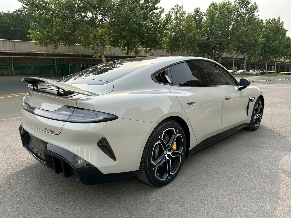 2024 MI SU7 BEV 101KWH,autocango,china used car exporter,china ev exporter,chinese used car exporter,chinese used ev exporter