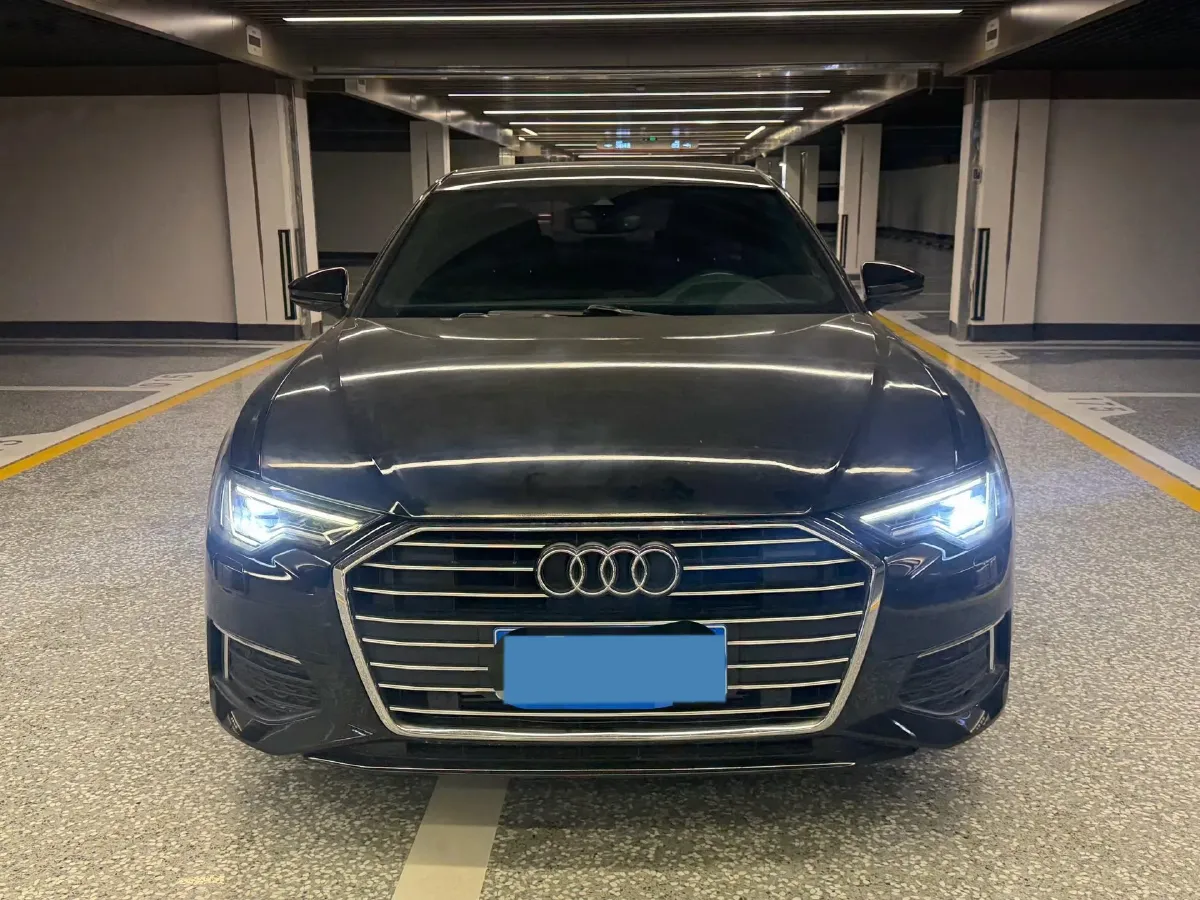 2019 Audi A6L 2.0T 190HP L4 7DCT,autocango,china used car exporter,china ev exporter,chinese used car exporter,chinese used ev exporter