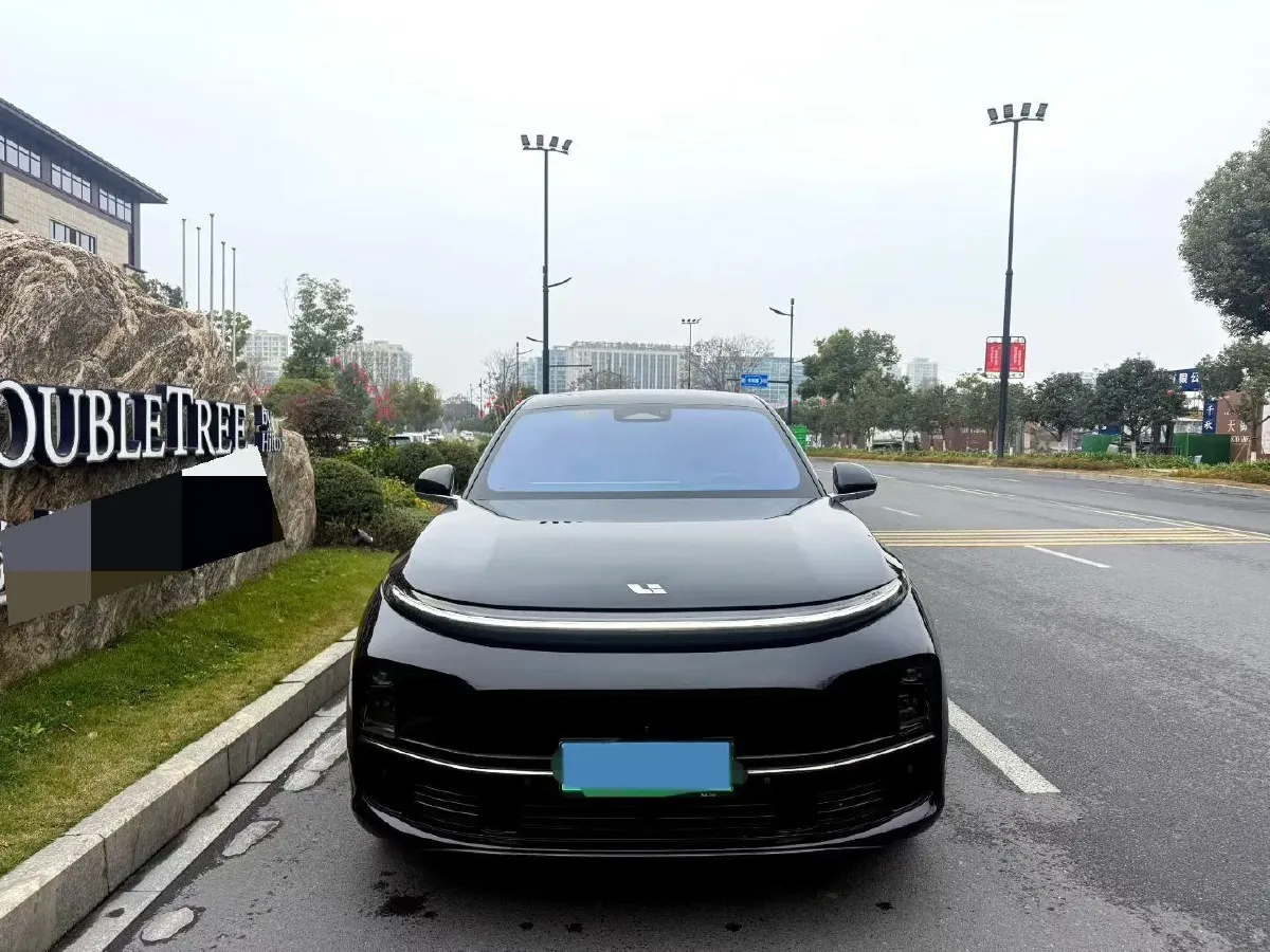 2023 Li L7 Range Extended 154HP REEV 40.9KWH,autocango,china used car exporter,china ev exporter,chinese used car exporter,chinese used ev exporter