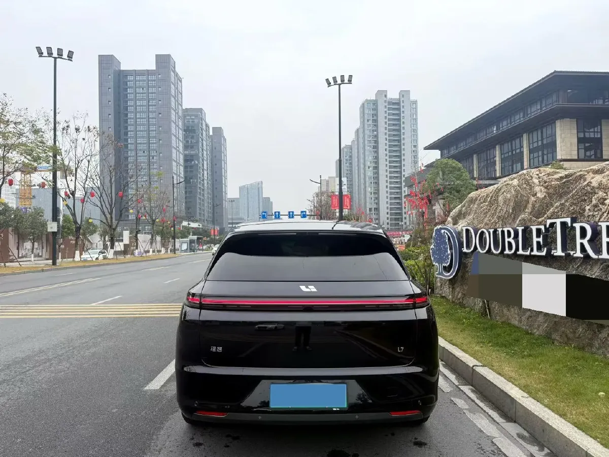 2023 Li L7 Range Extended 154HP REEV 40.9KWH,autocango,china used car exporter,china ev exporter,chinese used car exporter,chinese used ev exporter
