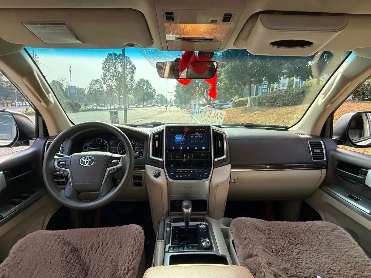 2019 BMW X7 3.0T 340HP L6 8AT,autocango,china used car exporter,china ev exporter,chinese used car exporter,chinese used ev exporter