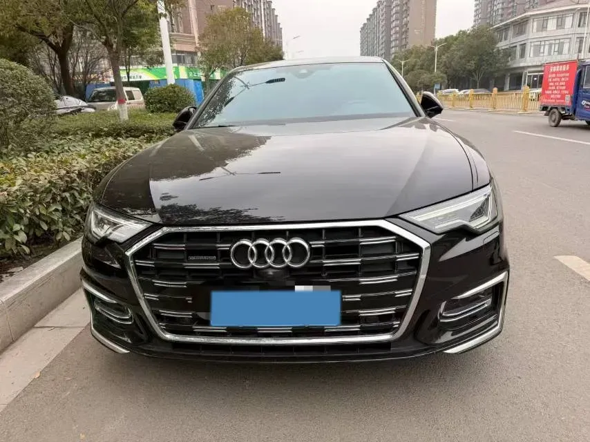 2023 Audi A6L 2.0T 245HP L4 7DCT,autocango,china used car exporter,china ev exporter,chinese used car exporter,chinese used ev exporter