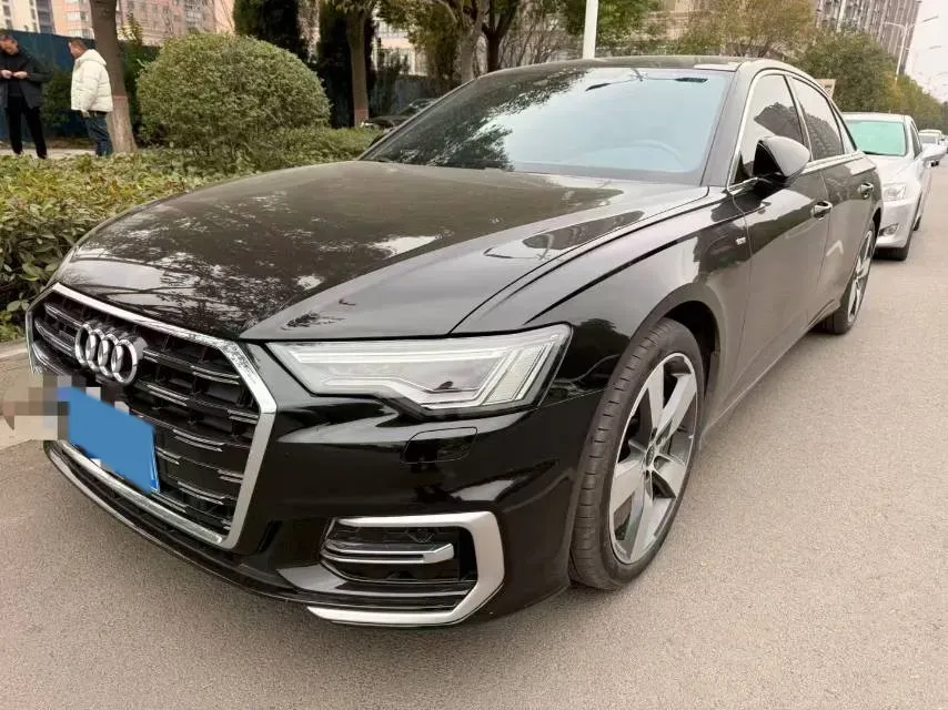 2023 Audi A6L 2.0T 245HP L4 7DCT,autocango,china used car exporter,china ev exporter,chinese used car exporter,chinese used ev exporter