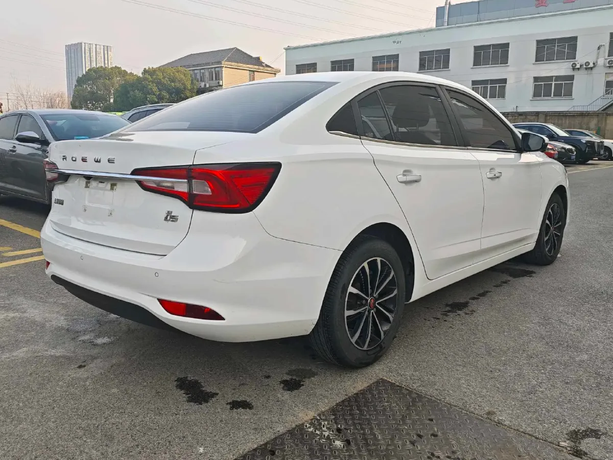 2020 Roewe i5 1.5L 120HP L4 CVT,autocango,china used car exporter,china ev exporter,chinese used car exporter,chinese used ev exporter