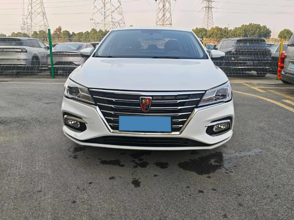 2020 Roewe i5 1.5L 120HP L4 CVT,autocango,china used car exporter,china ev exporter,chinese used car exporter,chinese used ev exporter