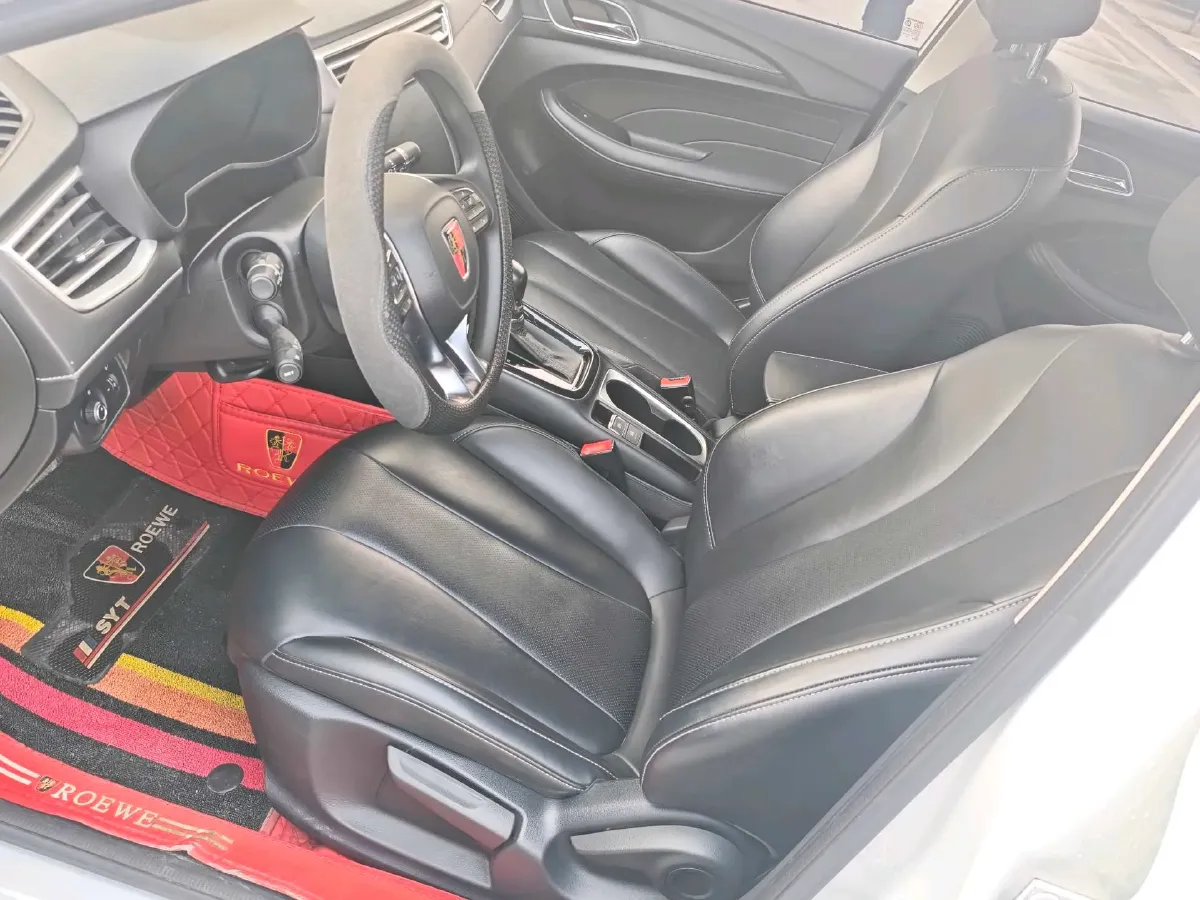 2020 Roewe i5 1.5L 120HP L4 CVT,autocango,china used car exporter,china ev exporter,chinese used car exporter,chinese used ev exporter