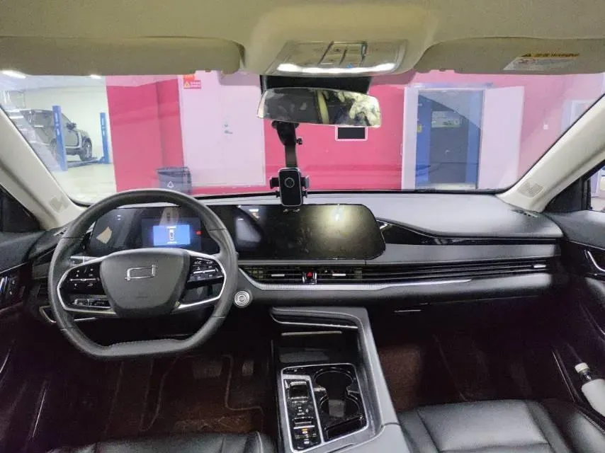 2024 Bestune B70 2.0T 224HP L4 6AT,autocango,china used car exporter,china ev exporter,chinese used car exporter,chinese used ev exporter