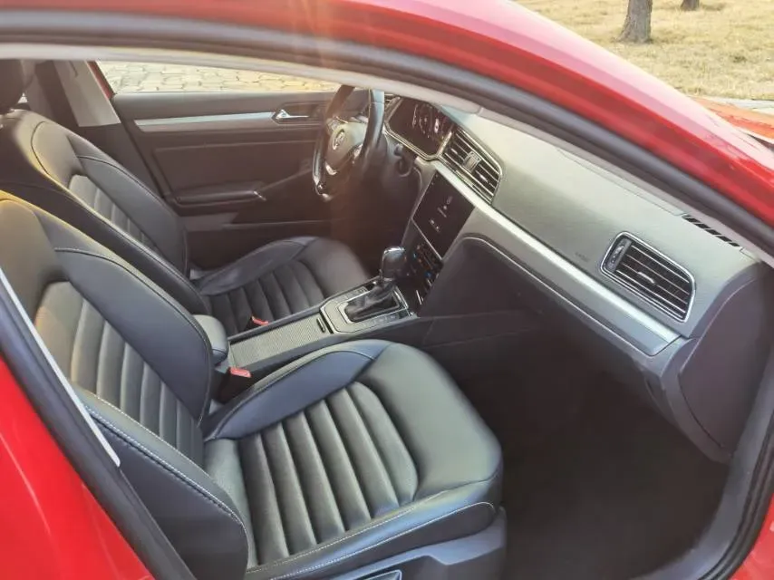 2021 Volkswagen Lamando 1.4T 150HP L4 7DCT,autocango,china used car exporter,china ev exporter,chinese used car exporter,chinese used ev exporter