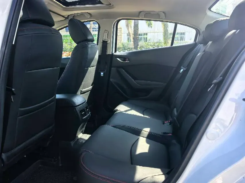 2017 Mazda 3 Axela 1.5L 117HP L4 6AT,autocango,china used car exporter,china ev exporter,chinese used car exporter,chinese used ev exporter