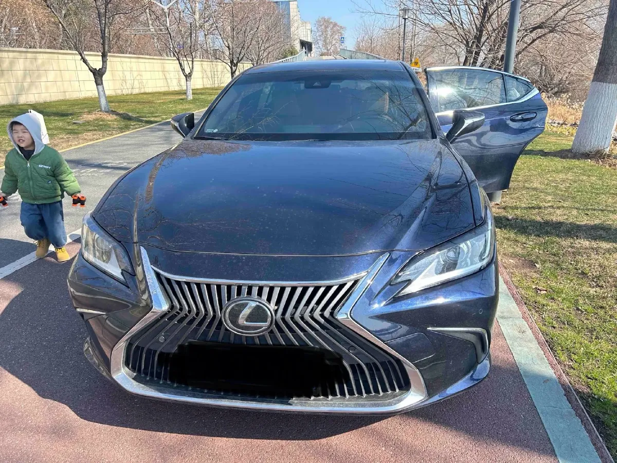 2018 Lexus ES 2.0L 167HP L4 6AT,autocango,china used car exporter,china ev exporter,chinese used car exporter,chinese used ev exporter
