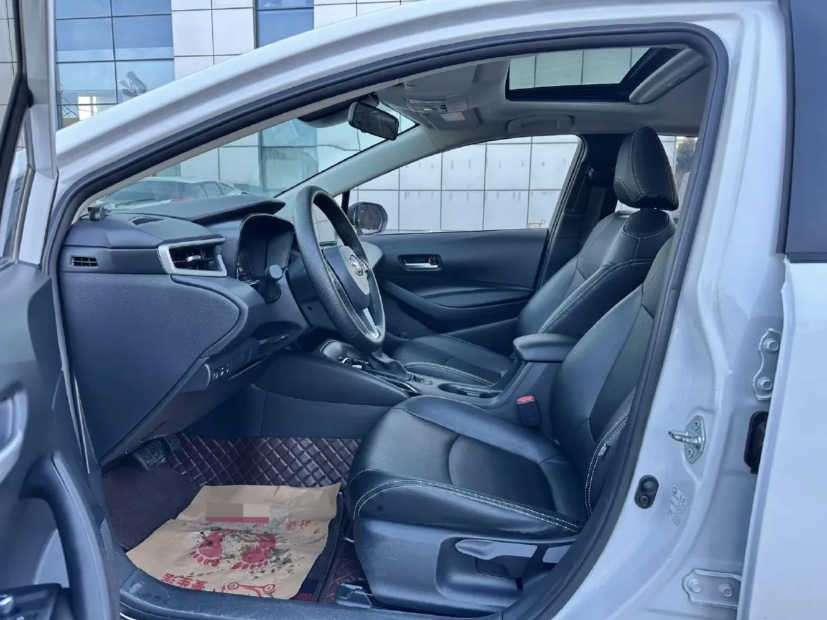 2021 Toyota Corolla 1.2T 116HP L4 CVT,autocango,china used car exporter,china ev exporter,chinese used car exporter,chinese used ev exporter