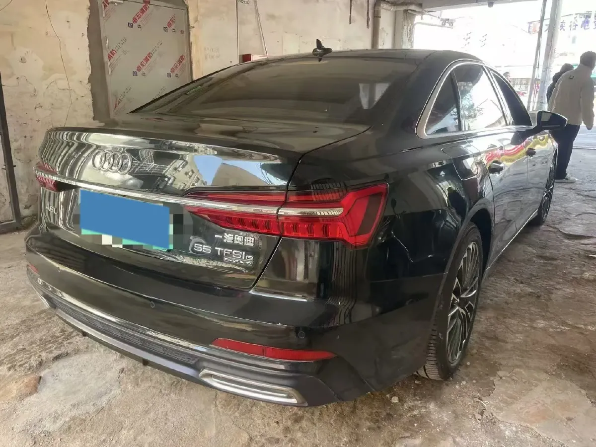 2020 Audi A6L 2.0T 252HP L4 7DCT PHEV 14.1KWH,autocango,china used car exporter,china ev exporter,chinese used car exporter,chinese used ev exporter