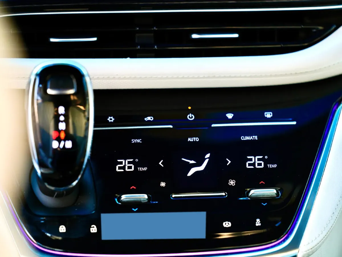 2022 Buick GL8 2.0T 237HP L4 9AT,autocango,china used car exporter,china ev exporter,chinese used car exporter,chinese used ev exporter