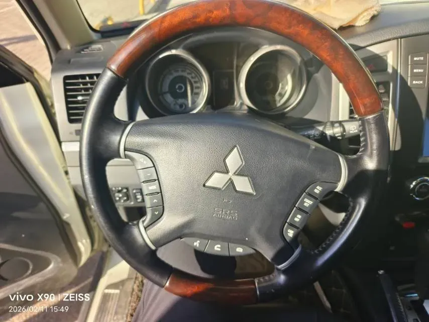 2018 Mitsubishi Pajero 3.0L 174HP V6 5AT,autocango,china used car exporter,china ev exporter,chinese used car exporter,chinese used ev exporter