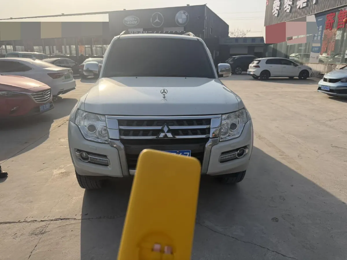 2017 Porsche Macan 2.0T 252HP L4 7DCT,autocango,china used car exporter,china ev exporter,chinese used car exporter,chinese used ev exporter