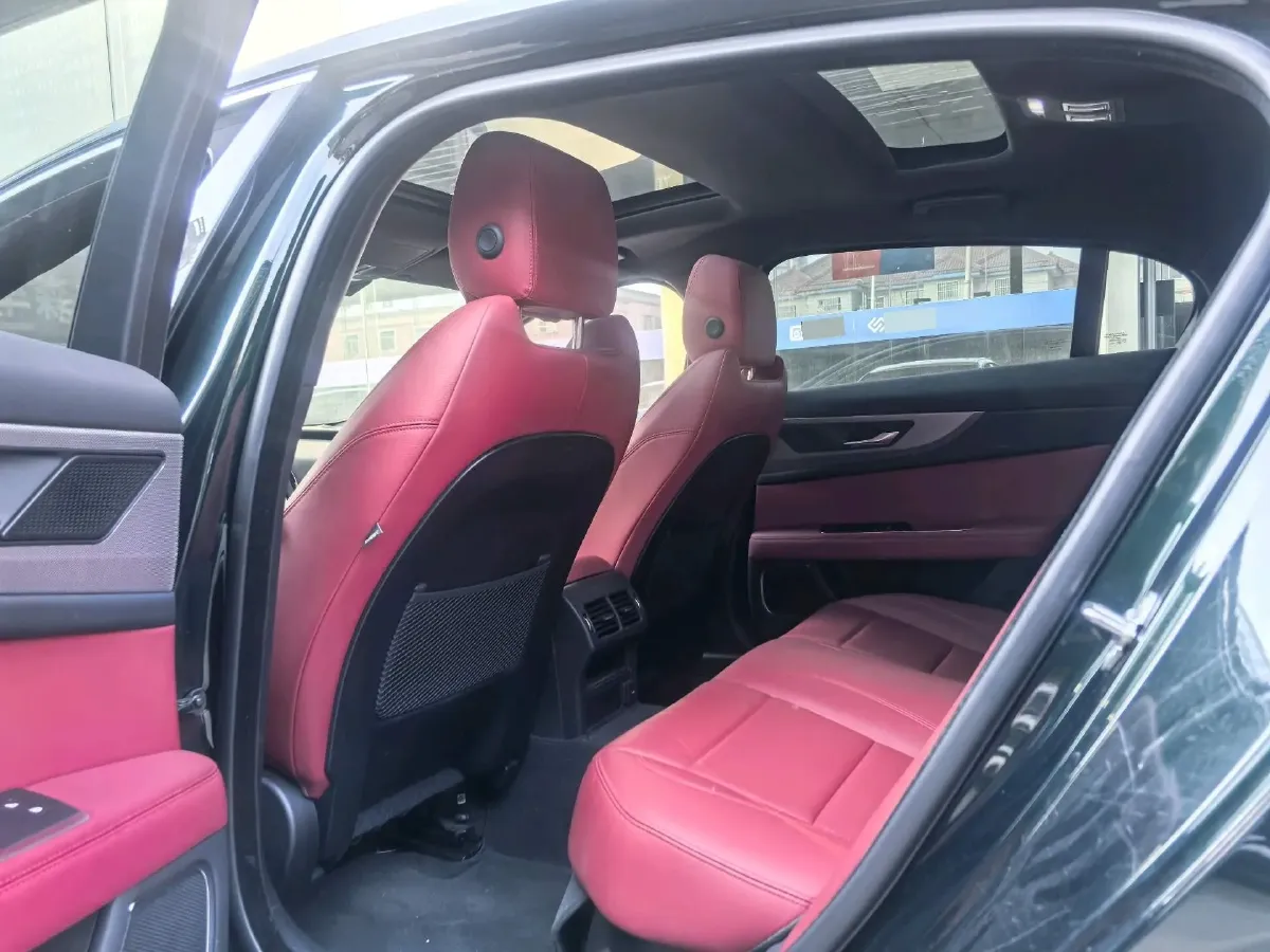 2021 Jaguar XEL 2.0T 250HP L4 8AT,autocango,china used car exporter,china ev exporter,chinese used car exporter,chinese used ev exporter