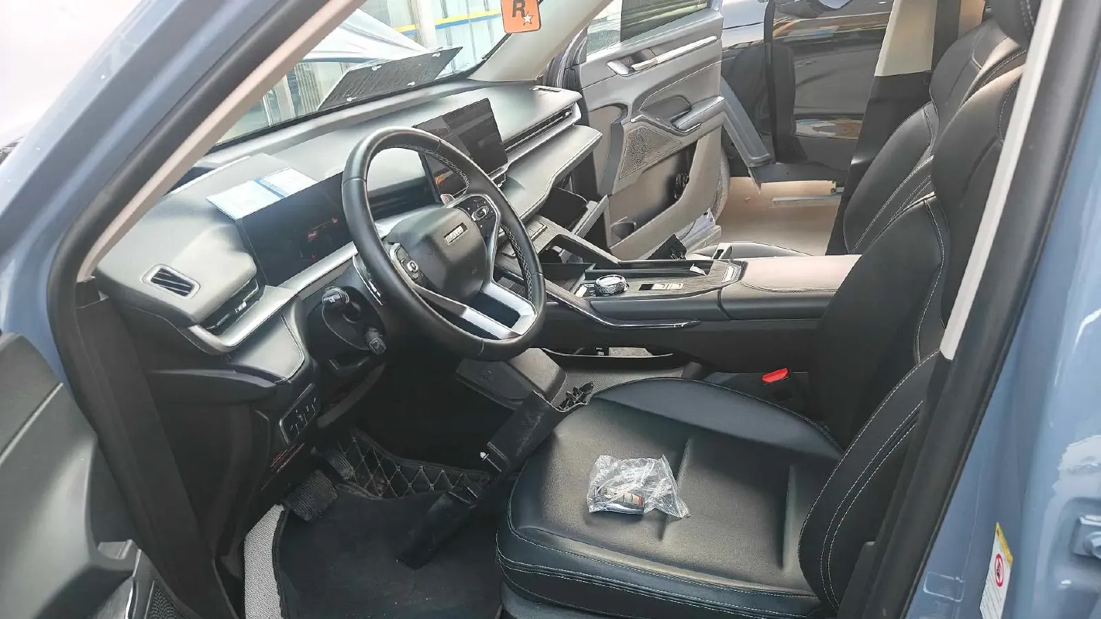 2021 Haval H6 2.0T 211HP L4 7DCT,autocango,china used car exporter,china ev exporter,chinese used car exporter,chinese used ev exporter