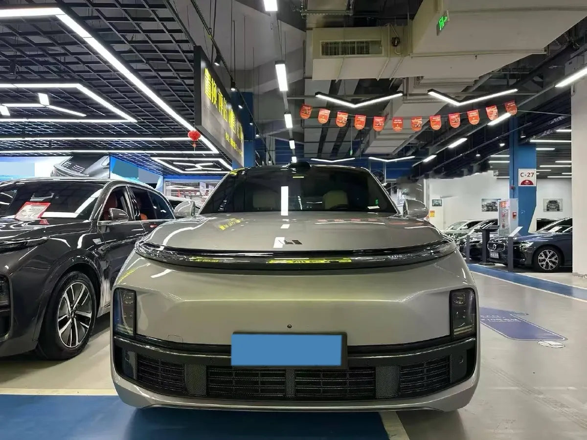 2022 Li L9 Range Extended 154HP REEV 42.6KWH,autocango,china used car exporter,china ev exporter,chinese used car exporter,chinese used ev exporter