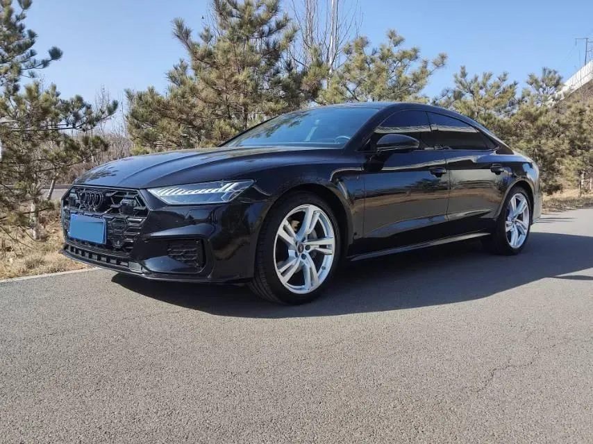 2024 Audi A7L 2.0T 245HP L4 7DCT,autocango,china used car exporter,china ev exporter,chinese used car exporter,chinese used ev exporter