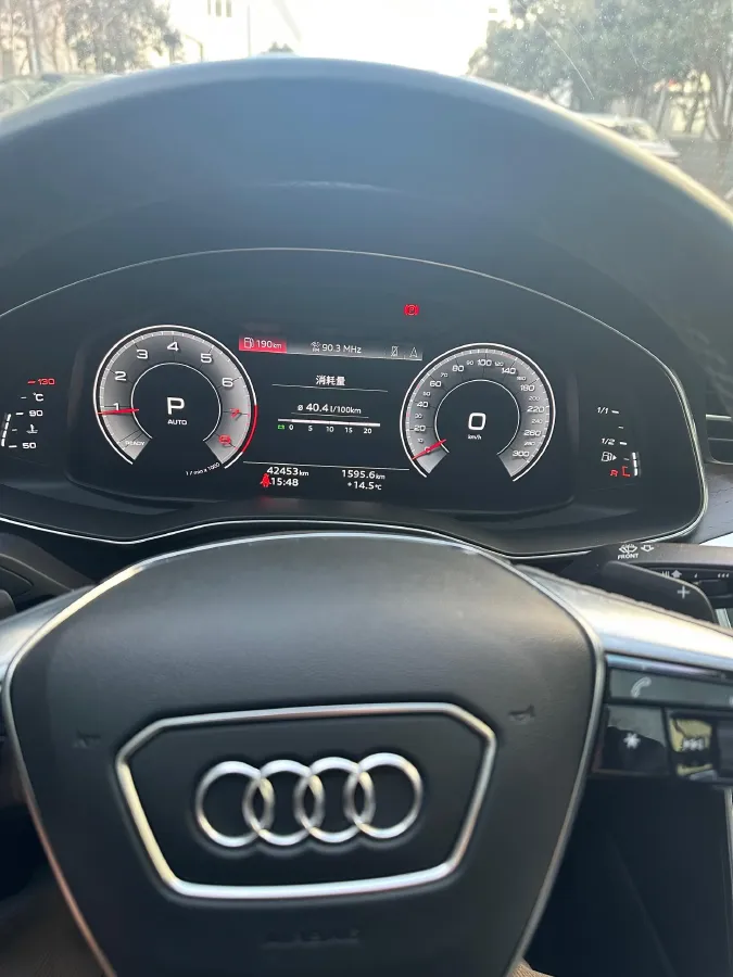 2022 Audi A6L 2.0T 224HP L4 7DCT,autocango,china used car exporter,china ev exporter,chinese used car exporter,chinese used ev exporter