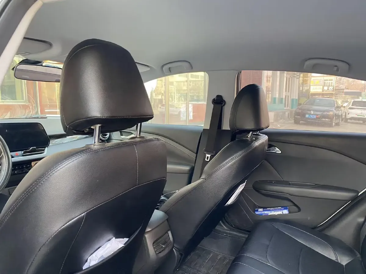 2023 Chevrolet Monza 1.5L 113HP L4 6DCT,autocango,china used car exporter,china ev exporter,chinese used car exporter,chinese used ev exporter