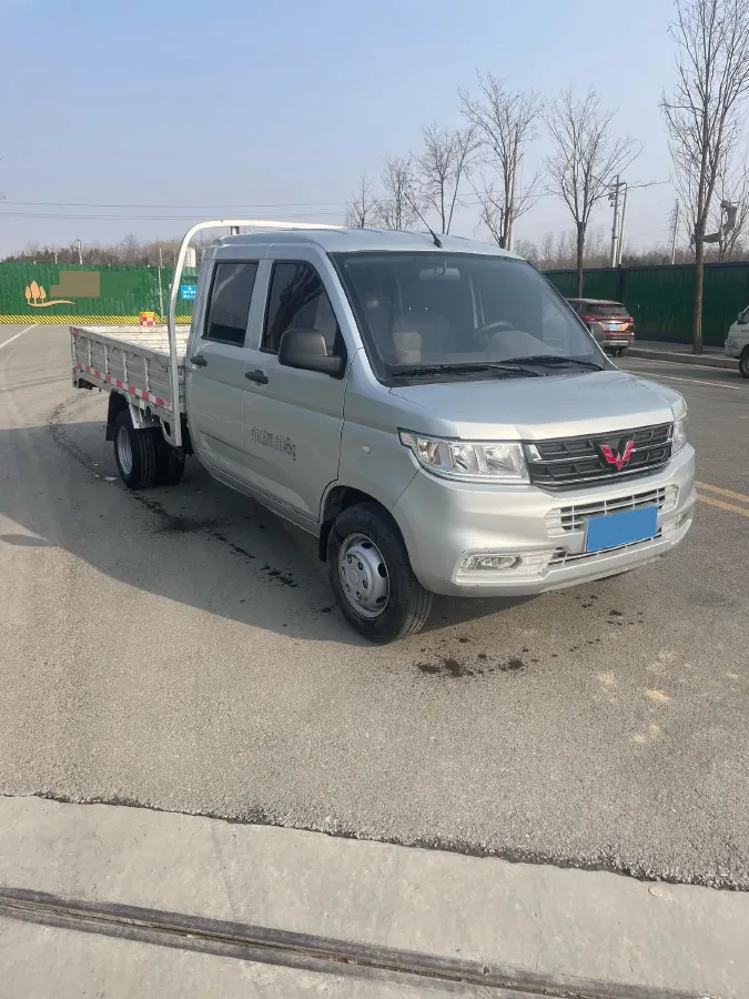 2021 WuLing RongGuang New Truck 1.8L 125HP L4 5MT,autocango,china used car exporter,china ev exporter,chinese used car exporter,chinese used ev exporter