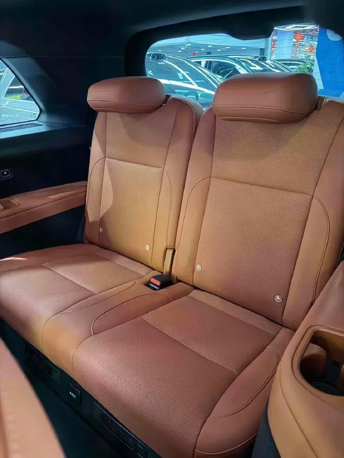 2022 Li L9 Range Extended 154HP REEV 42.6KWH,autocango,china used car exporter,china ev exporter,chinese used car exporter,chinese used ev exporter