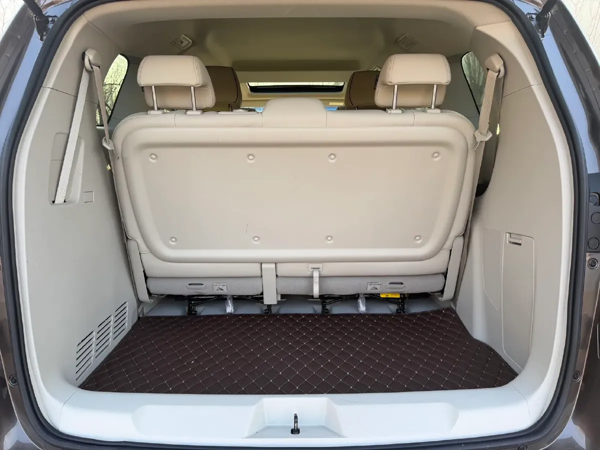 2022 Buick GL8 2.0T 237HP L4 9AT,autocango,china used car exporter,china ev exporter,chinese used car exporter,chinese used ev exporter