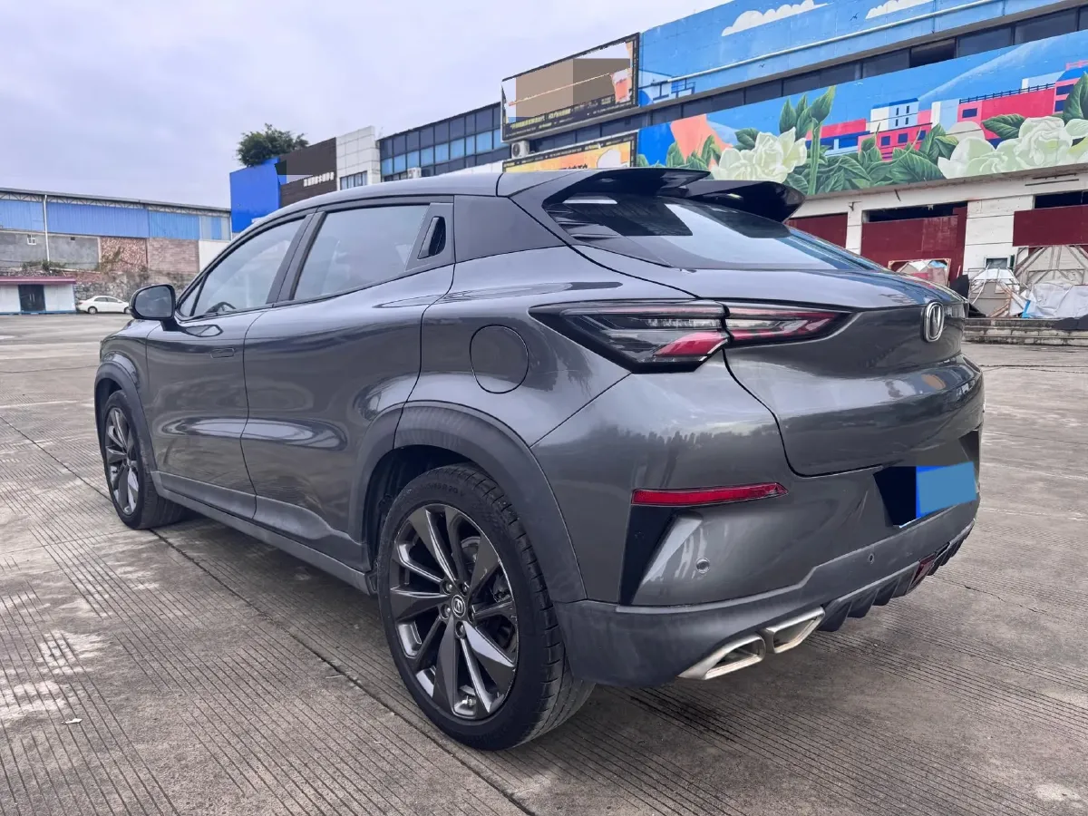 2020 ChangAn UNI-T 1.5T 180HP L4 7DCT,autocango,china used car exporter,china ev exporter,chinese used car exporter,chinese used ev exporter