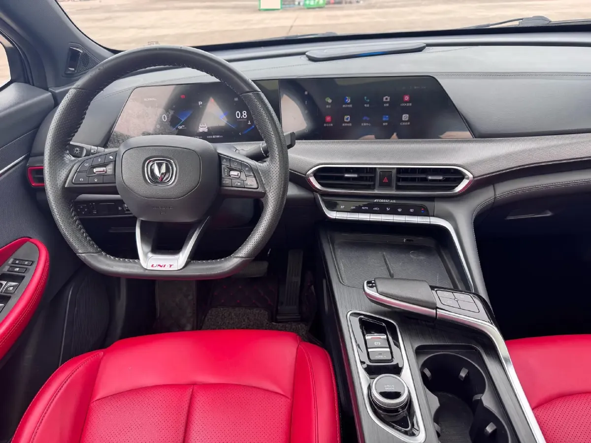 2020 ChangAn UNI-T 1.5T 180HP L4 7DCT,autocango,china used car exporter,china ev exporter,chinese used car exporter,chinese used ev exporter