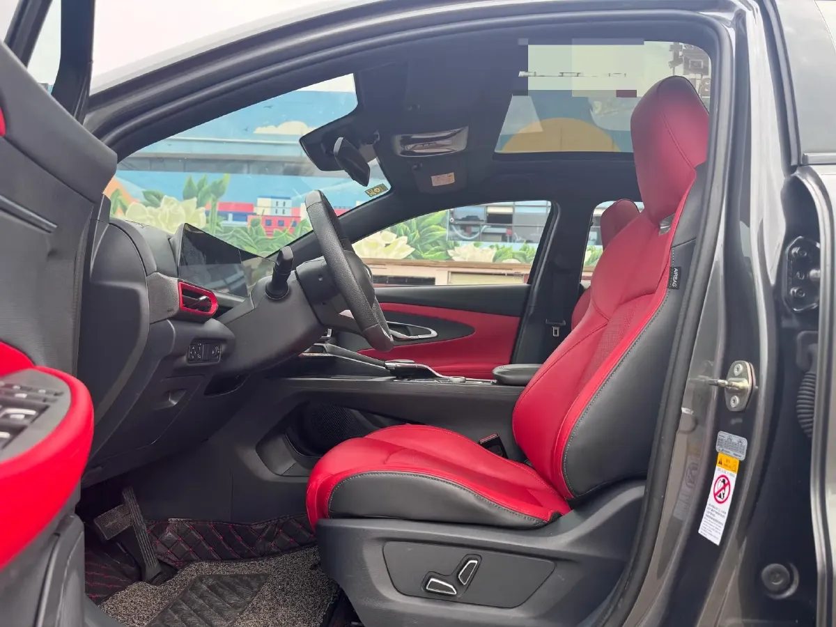 2020 ChangAn UNI-T 1.5T 180HP L4 7DCT,autocango,china used car exporter,china ev exporter,chinese used car exporter,chinese used ev exporter