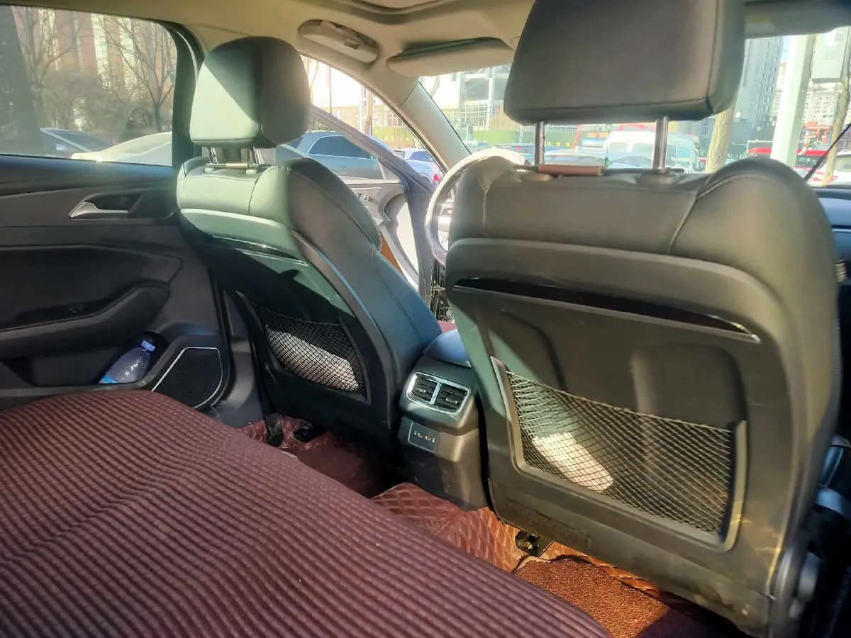 2020 HongQi H5 1.5T 169HP L4 7DCT,autocango,china used car exporter,china ev exporter,chinese used car exporter,chinese used ev exporter