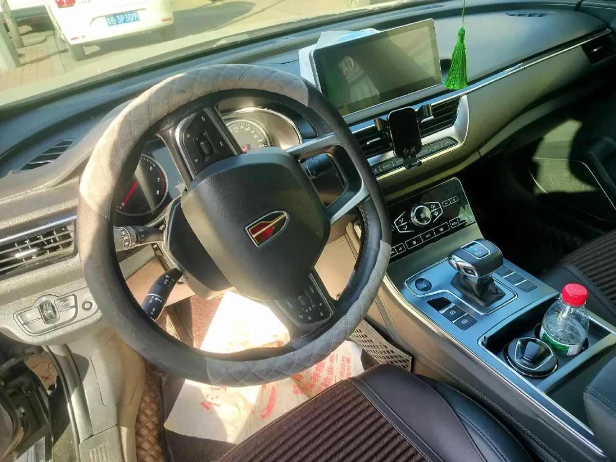 2020 HongQi H5 1.5T 169HP L4 7DCT,autocango,china used car exporter,china ev exporter,chinese used car exporter,chinese used ev exporter