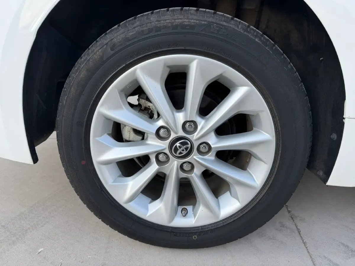 2021 Toyota Corolla 1.2T 116HP L4 CVT,autocango,china used car exporter,china ev exporter,chinese used car exporter,chinese used ev exporter