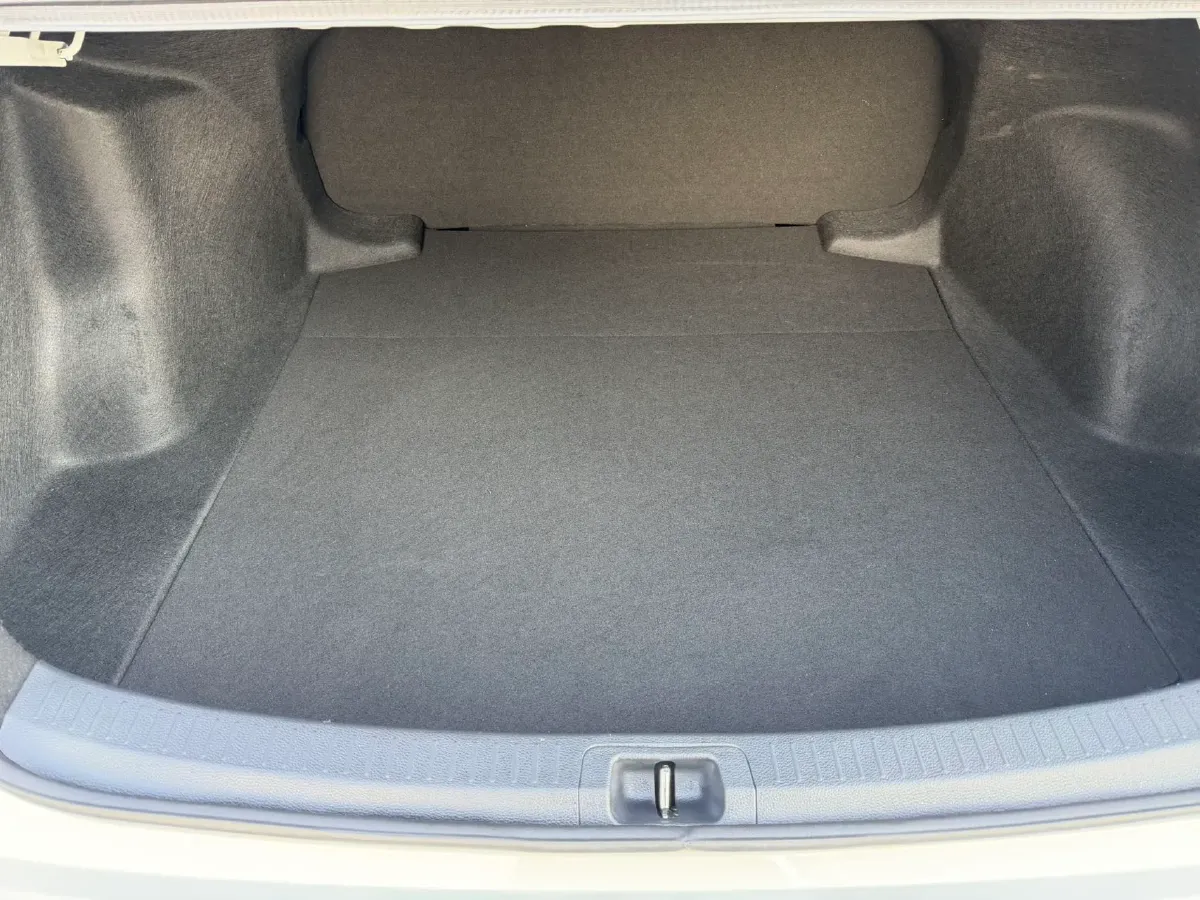 2021 Toyota Corolla 1.2T 116HP L4 CVT,autocango,china used car exporter,china ev exporter,chinese used car exporter,chinese used ev exporter