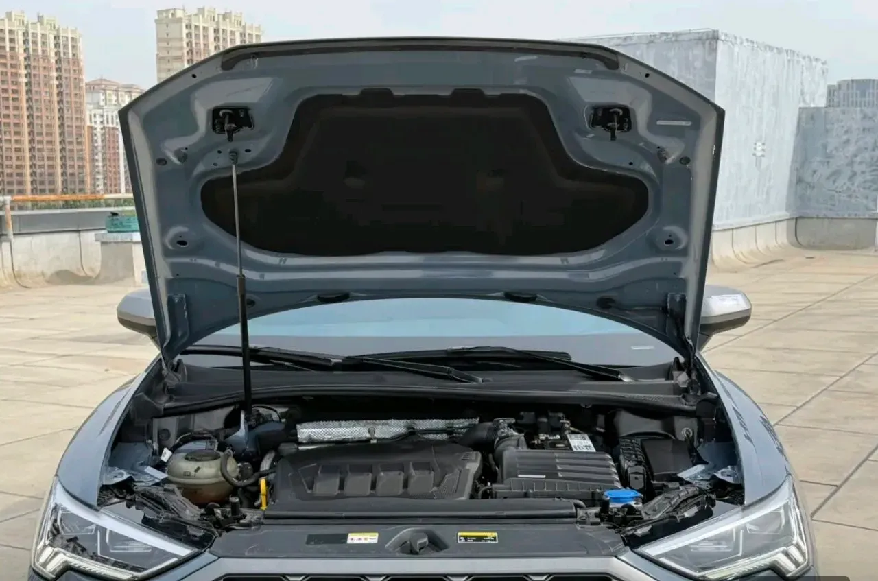 2022 Audi Q3 2.0T 186HP L4 7DCT,autocango,china used car exporter,china ev exporter,chinese used car exporter,chinese used ev exporter