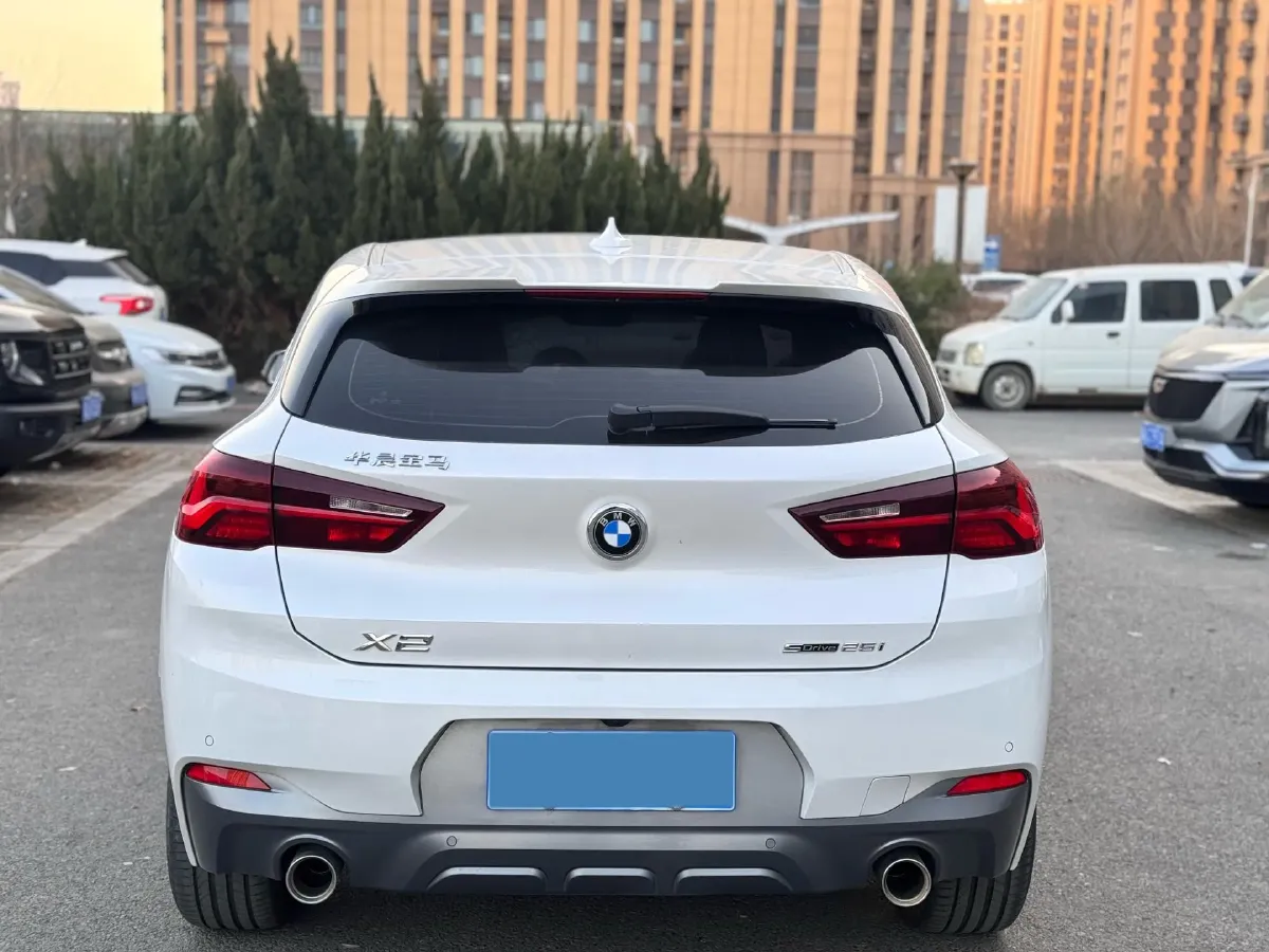 2021 BMW X2 2.0T 192HP L4 7DCT,autocango,china used car exporter,china ev exporter,chinese used car exporter,chinese used ev exporter