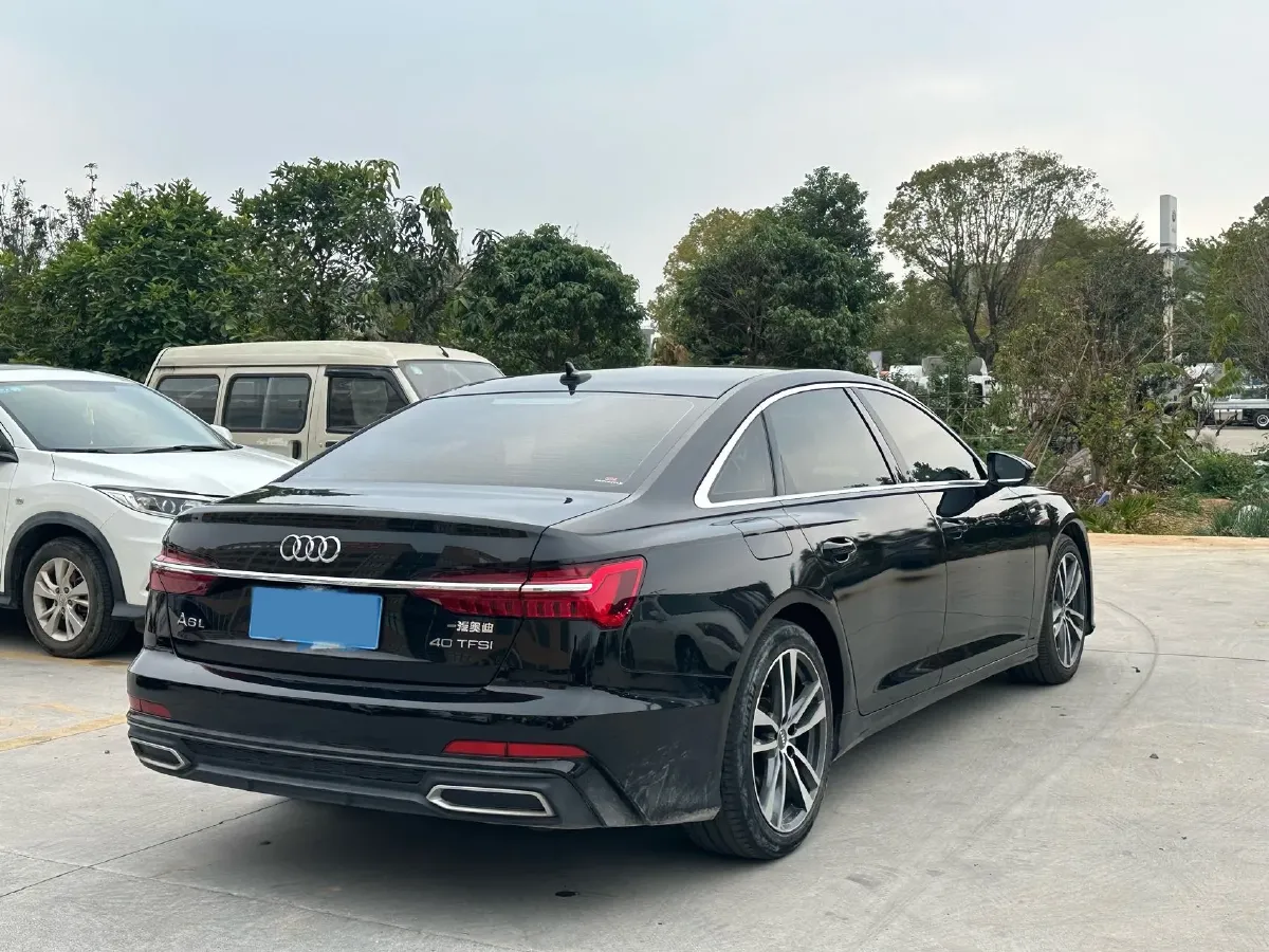 2021 Audi A6L 2.0T 190HP L4 7DCT,autocango,china used car exporter,china ev exporter,chinese used car exporter,chinese used ev exporter