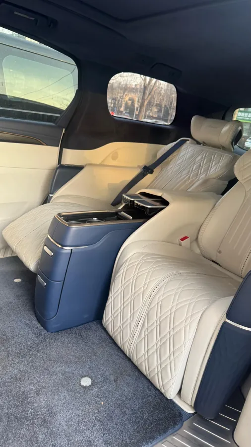 2020 Buick GL8 2.0T 237HP L4 9AT,autocango,china used car exporter,china ev exporter,chinese used car exporter,chinese used ev exporter