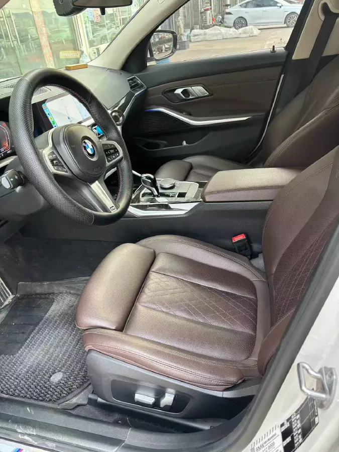 2022 BMW 3 Series 2.0T 184HP L4 8AT,autocango,china used car exporter,china ev exporter,chinese used car exporter,chinese used ev exporter