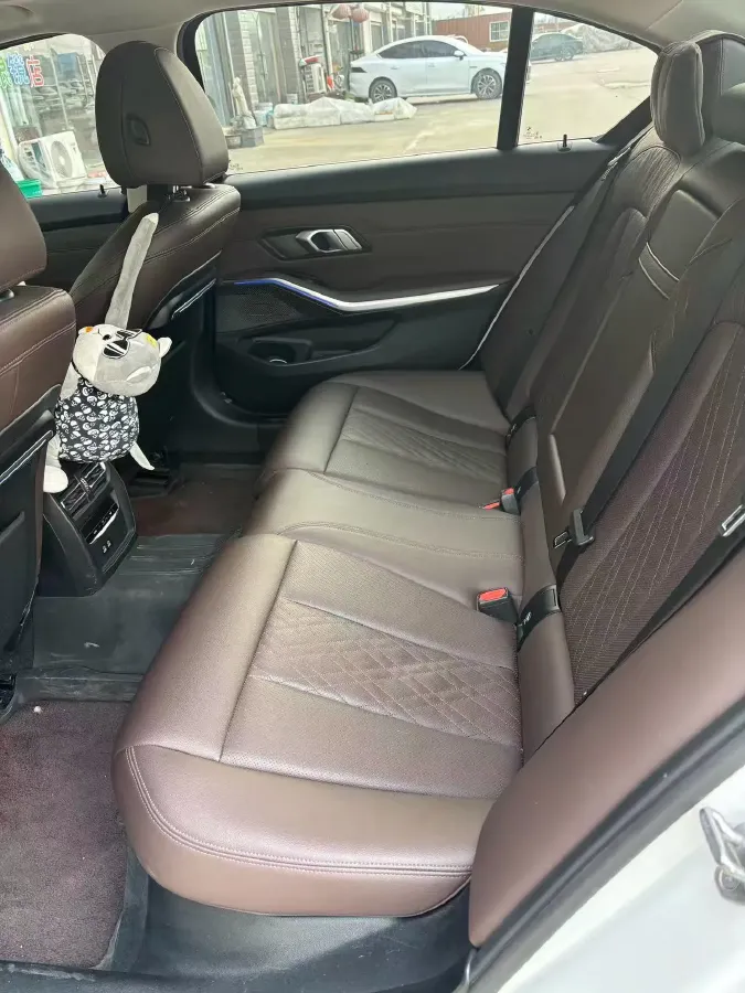 2022 BMW 3 Series 2.0T 184HP L4 8AT,autocango,china used car exporter,china ev exporter,chinese used car exporter,chinese used ev exporter