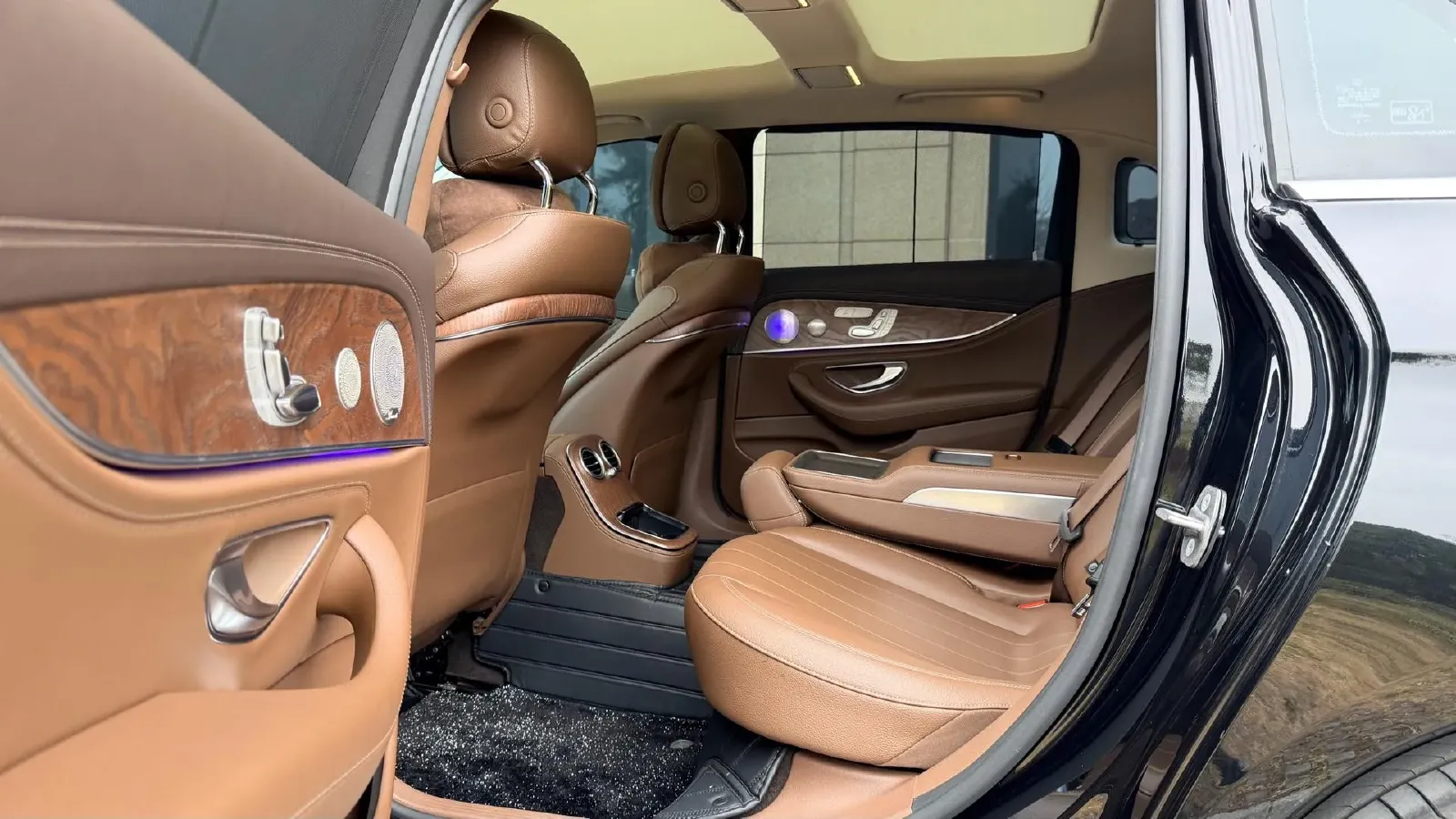 2022 Mercedes-Benz E Class 2.0T 258HP L4 9AT,autocango,china used car exporter,china ev exporter,chinese used car exporter,chinese used ev exporter