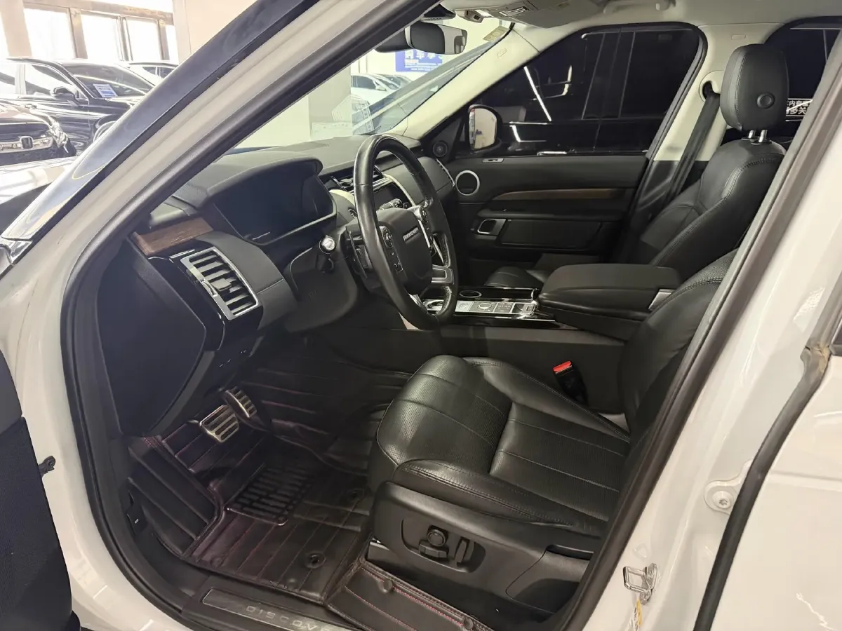 2018 Land Rover Discovery 3.0T 340HP V6 8AT,autocango,china used car exporter,china ev exporter,chinese used car exporter,chinese used ev exporter