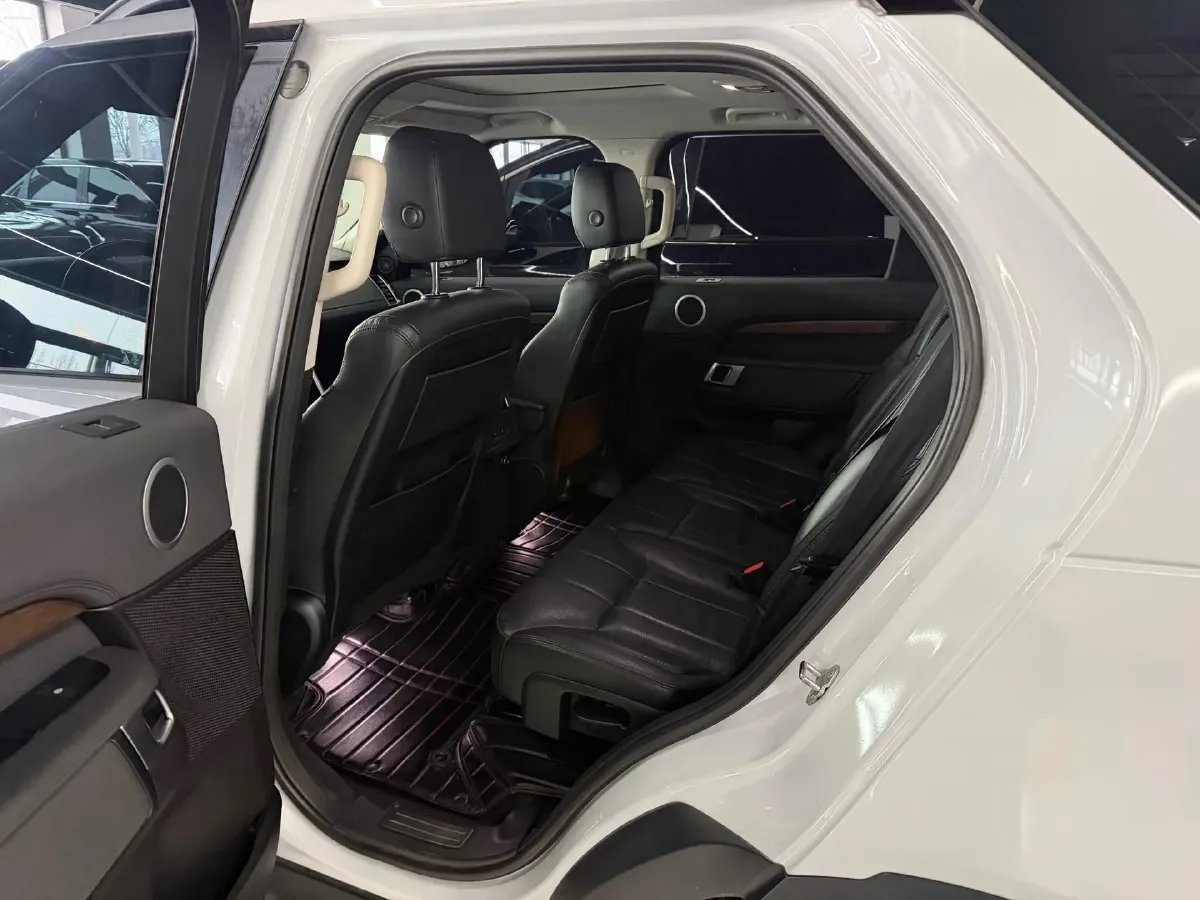 2018 Land Rover Discovery 3.0T 340HP V6 8AT,autocango,china used car exporter,china ev exporter,chinese used car exporter,chinese used ev exporter