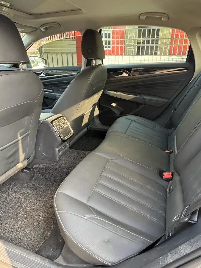 2023 Volkswagen Passat 1.4T 150HP L4 7DCT,autocango,china used car exporter,china ev exporter,chinese used car exporter,chinese used ev exporter