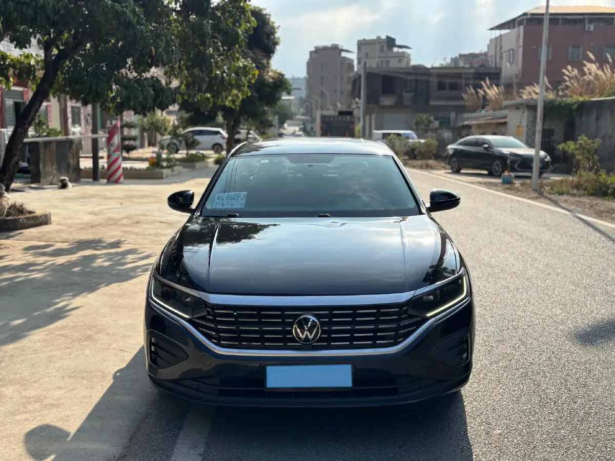 2023 Volkswagen Passat 1.4T 150HP L4 7DCT,autocango,china used car exporter,china ev exporter,chinese used car exporter,chinese used ev exporter