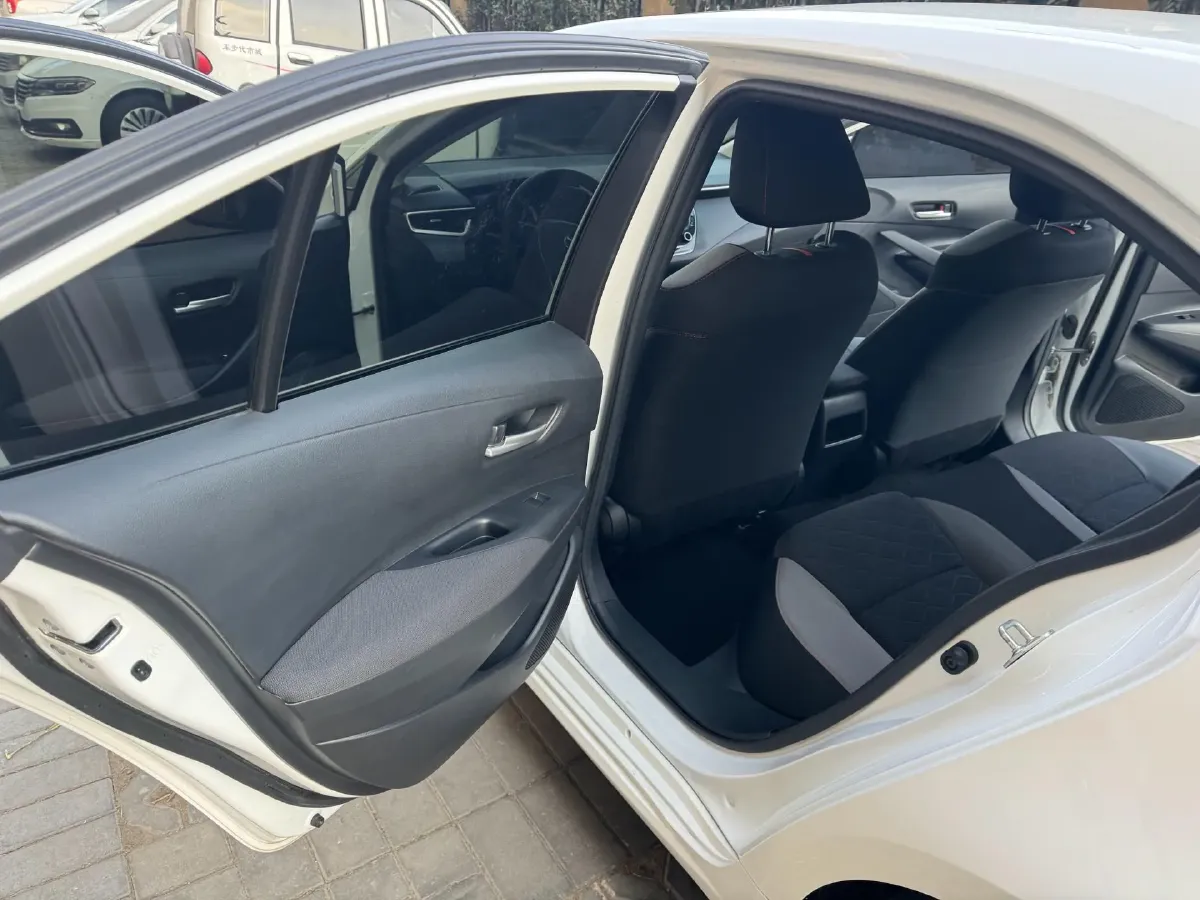 2021 Toyota Corolla 1.2T 116HP L4 CVT,autocango,china used car exporter,china ev exporter,chinese used car exporter,chinese used ev exporter