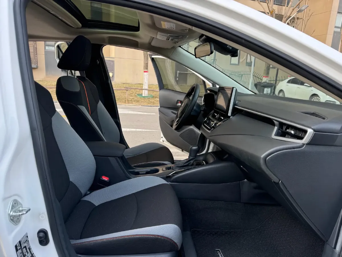 2021 Toyota Corolla 1.2T 116HP L4 CVT,autocango,china used car exporter,china ev exporter,chinese used car exporter,chinese used ev exporter