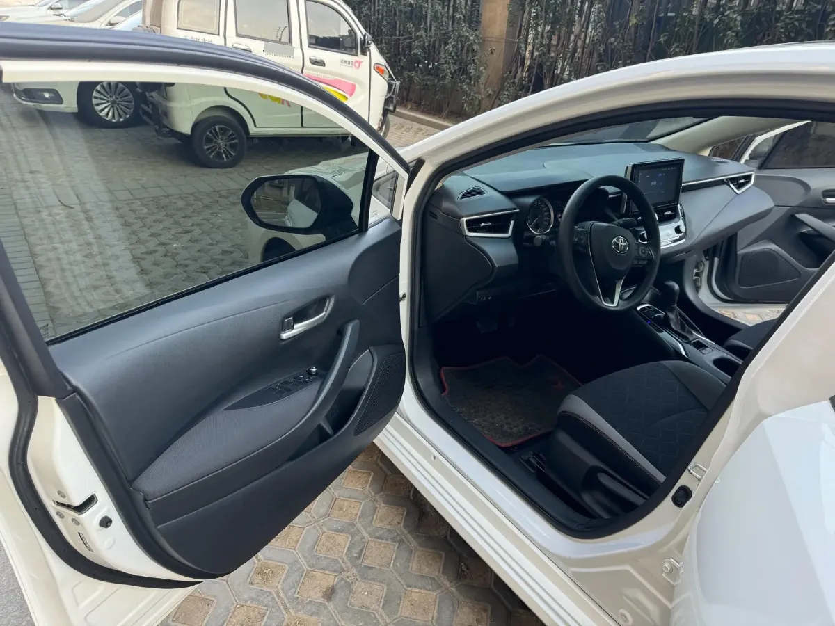 2021 Toyota Corolla 1.2T 116HP L4 CVT,autocango,china used car exporter,china ev exporter,chinese used car exporter,chinese used ev exporter